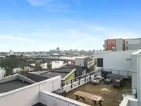 View 25