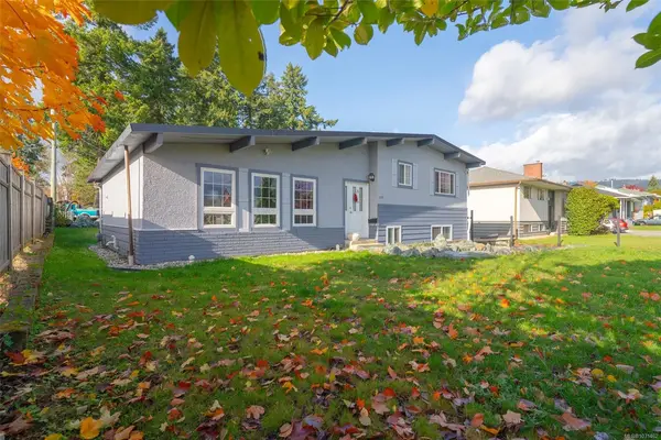 5032 Cherry Creek Rd, Port Alberni BC V9Y 6Y7 - 3 bed, 2 bath in Port Alberni