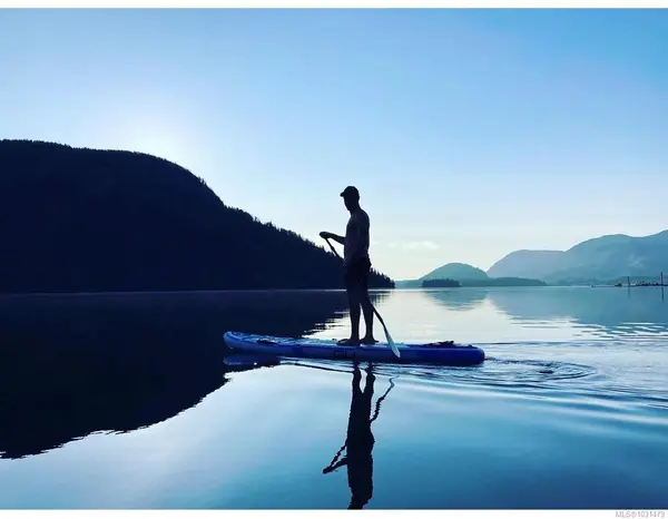 7363 Walton Rd, Honeymoon Bay BC V0R 1Y0 - 3 bed, 2.0 bath in Honeymoon Bay