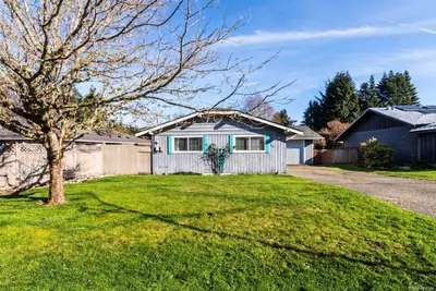 6525 Country Rd, Sooke BC V9Z 0W9