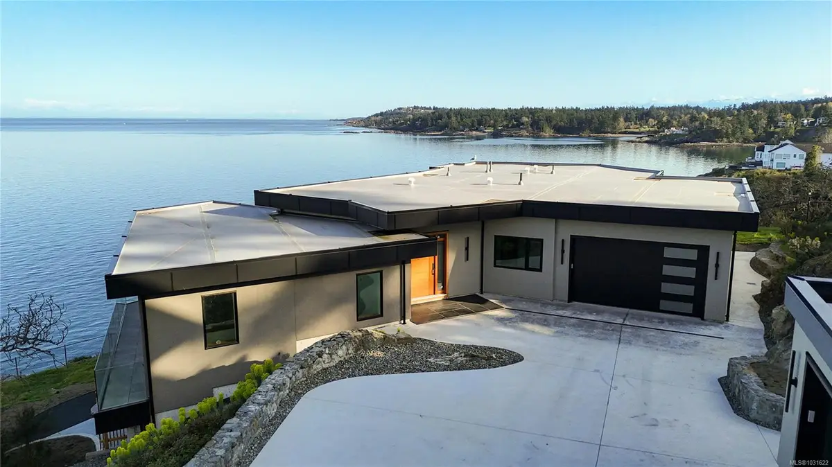 4351 Gordon Head Rd, Saanich BC V8X 5J2