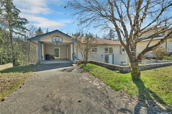 404 Donner Dr, Gold River BC V0P 1G0