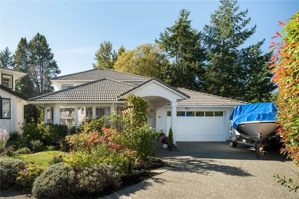 1395 Epsom Close, Saanich BC V8P 5S8