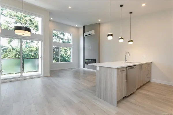 924 Jenkins Ave # 505, Langford BC V9B 2N7