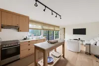 View 32