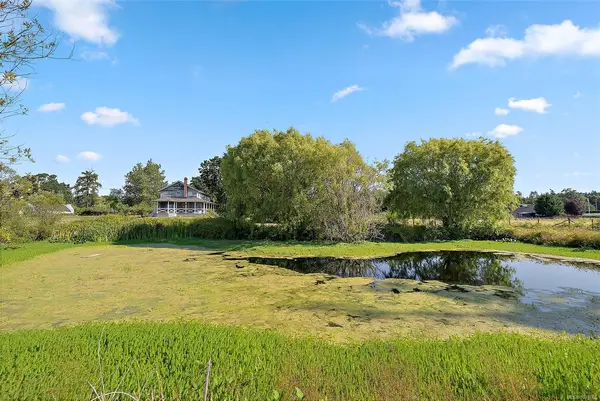 10650 West Saanich Rd, North Saanich BC V8L 5L6 - 5 bed, 5 bath in North Saanich