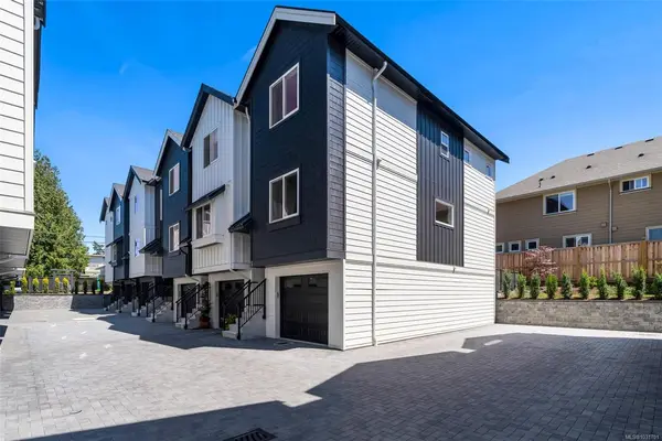 10145 Fifth St # 5, Sidney BC V8L 2X8