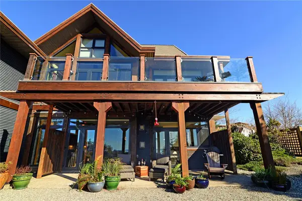 554 Marine Dr # 108, Ucluelet BC V0R 3A0 - 3 bed, 2 bath in Ucluelet