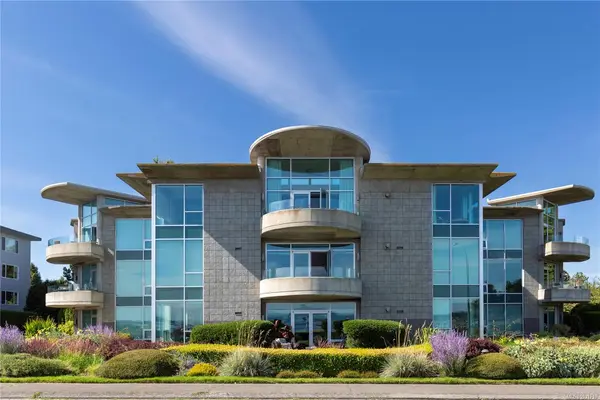 1284 Beach Dr # 104, Oak Bay BC V8S 2N3
