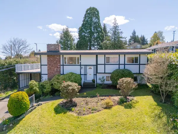 2419 Barbara Pl, Central Saanich BC V8Z 5T6