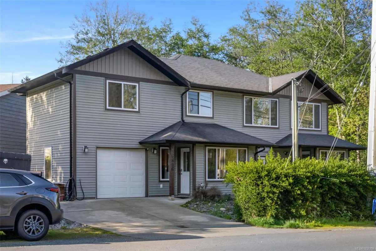 6896 Beaton Rd, Sooke BC V9Z 0M3