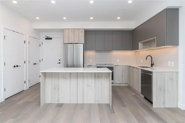 3564B Ryder Hesjedal Way # 312, Colwood BC V9C 0V4