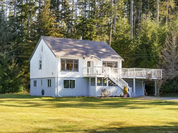 8996 West Coast Rd, Sooke BC V9Z 1G2 - 4 bed, 2 bath in Sooke