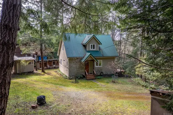 113 Payne Rd, Saturna Island BC V0N 2Y0 - 3 bed, 2.0 bath in Saturna Island
