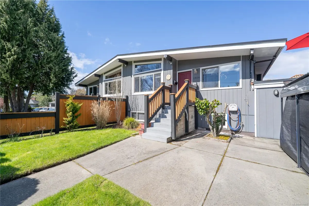 1804 Richardson St, Victoria BC V8S 1S1