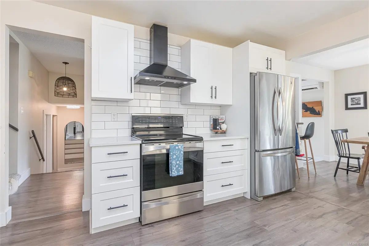 716 O'Brien Pl, Nanaimo BC V9R 6B1