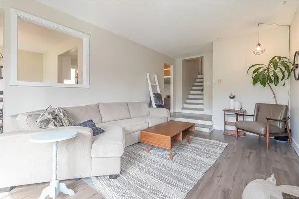 716 O'Brien Pl, Nanaimo BC V9R 6B1