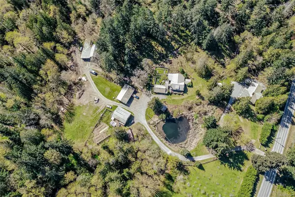 1671 Fulford-Ganges Rd, Salt Spring BC V8K 2A8