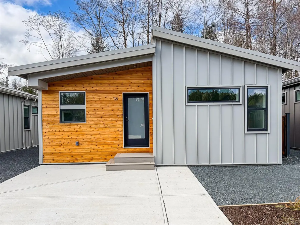 3025 Royston Rd #35, Cumberland BC V0R 1S0