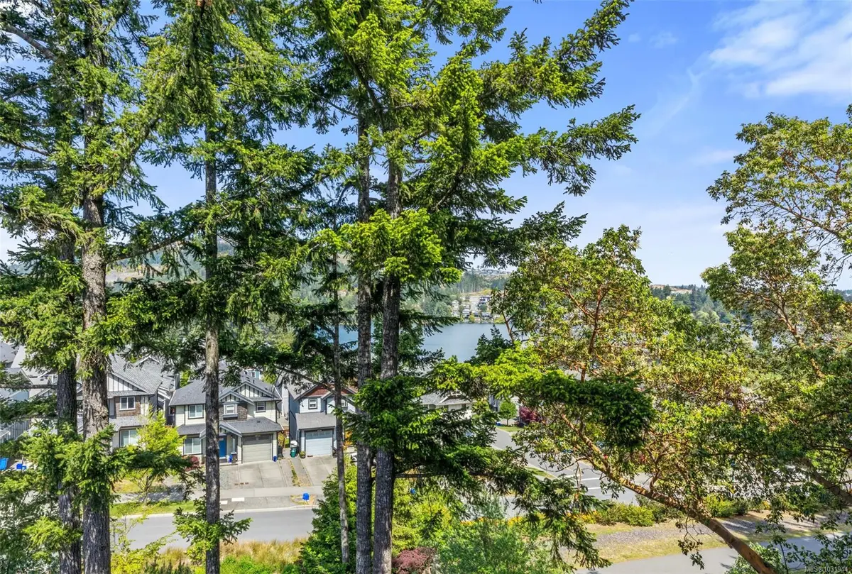1145 Sikorsky Rd # 101, Langford BC V9B 0M8