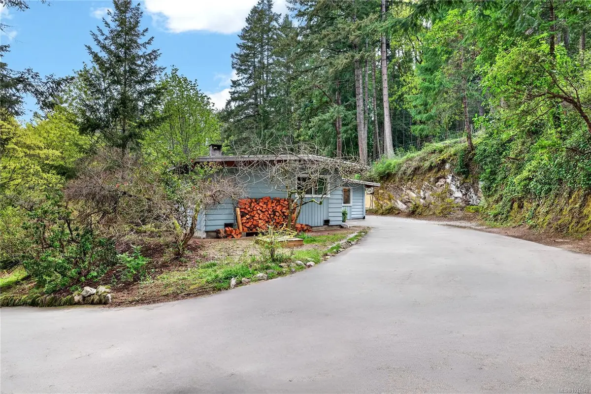 1465 North End Rd, Salt Spring BC V8K 1M5