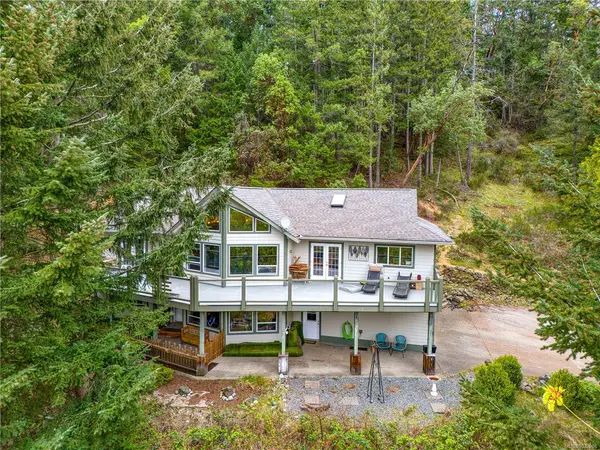 3482 Arrowsmith Rd, Nanaimo BC V9T 5V3