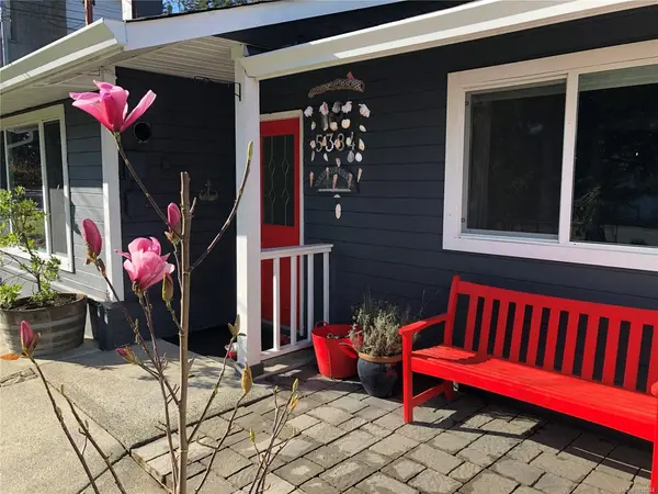 5384 Miller Rd, Duncan BC V9L 6R2 - 3 bed, 2 bath in Duncan