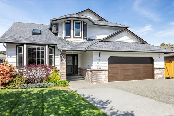 6226 McRobb Ave, Nanaimo BC V9V 1L2 - 4 bed, 3 bath in Nanaimo