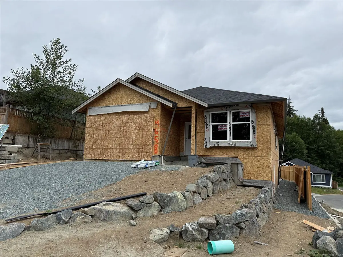 9658 Askew Creek Dr, Chemainus BC V0R 1K3