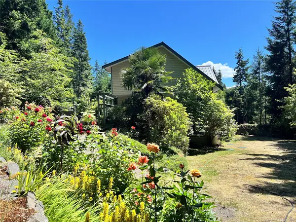 178 Elizabeth Dr, Salt Spring BC V8K 1H8 - 4 bed, 4.0 bath in Salt Spring