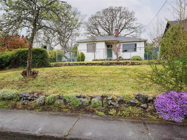 2522 Vancouver St, Victoria BC V8T 4A7 - 2 bed, 1 bath in Victoria
