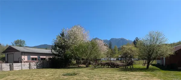 1430 Phye Pl, Sayward BC V0N 1R0 - 3 bed, 1 bath in Sayward