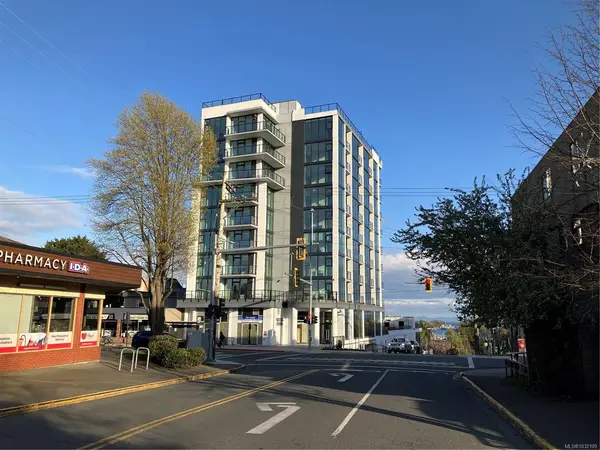899 Esquimalt Rd # 202, Esquimalt BC V9A 3M5