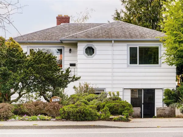 2430 Foul Bay Rd, Saanich BC V8R 5A9