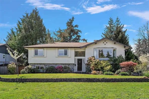 1885 Skylark Pl, Saanich BC V8N 2X2