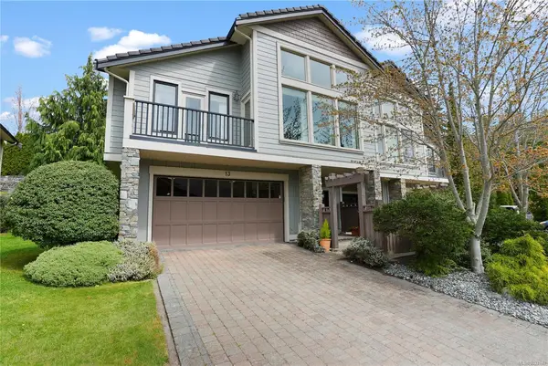 630 Brookside Rd # 13, Colwood BC V9C 3A2