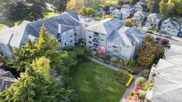 951 Topaz Ave # 103, Victoria BC V8T 2M2