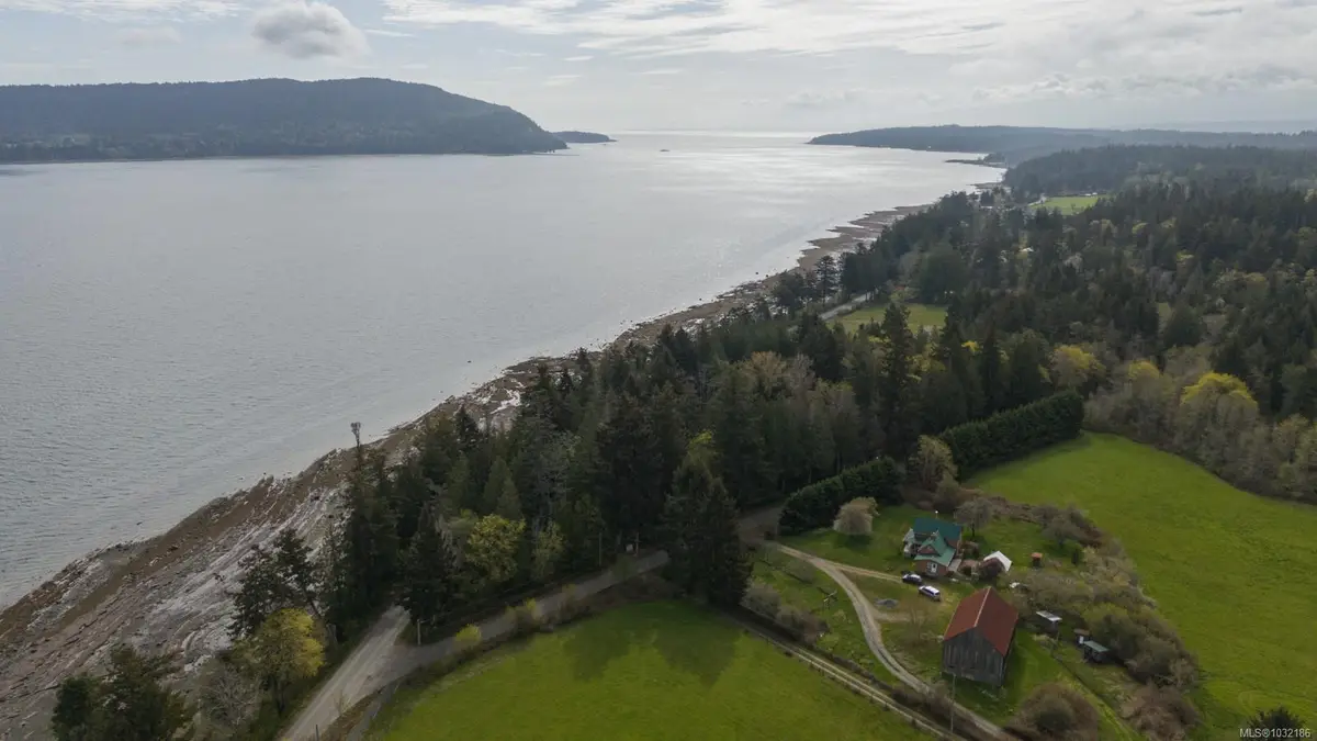 - East Rd, Denman Island BC V0R 1T0