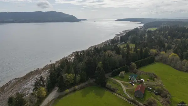 - East Rd, Denman Island BC V0R 1T0