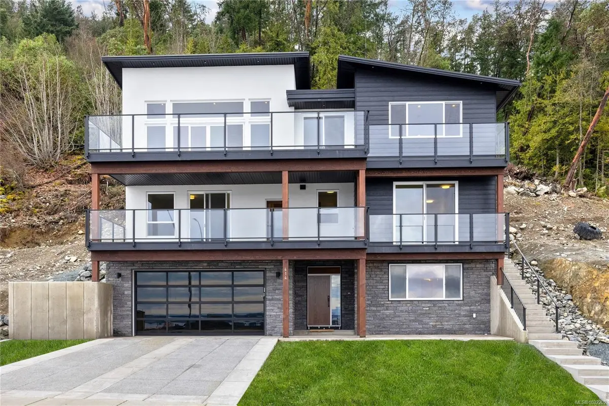 414 Thetis Dr, Ladysmith BC V9G 0C1
