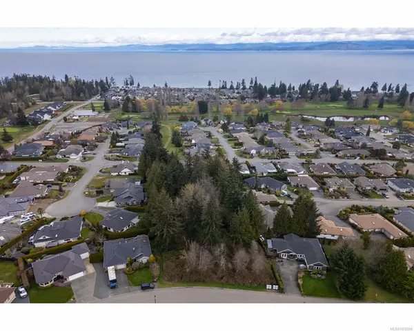 PROP LOT A FAIRWAYS Dr, Qualicum Beach BC V9K 2J1