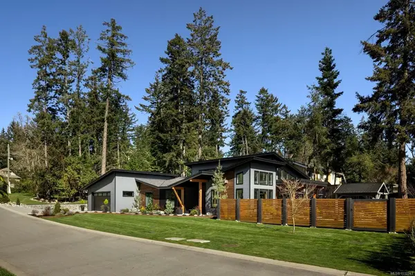 593 Downey Rd, North Saanich BC V8L 5M6