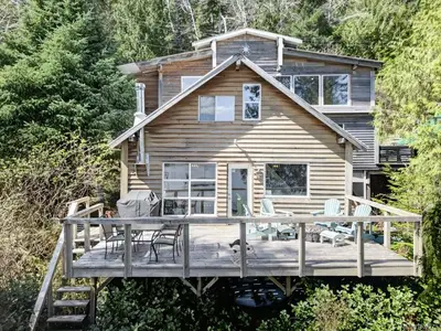 276 Winter Harbour Rd, Winter Harbour BC V0N 3L0