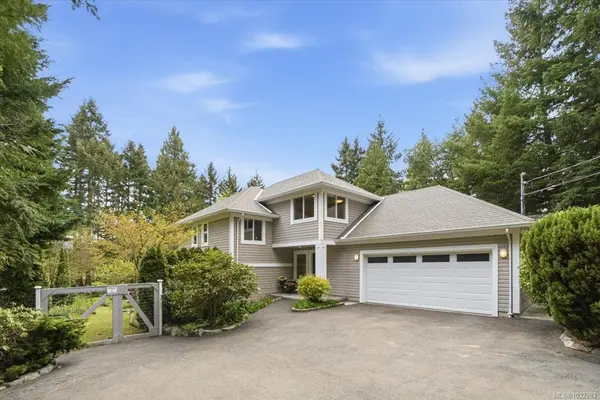 2416 Nanoose Rd, Nanoose Bay BC V9P 9E6