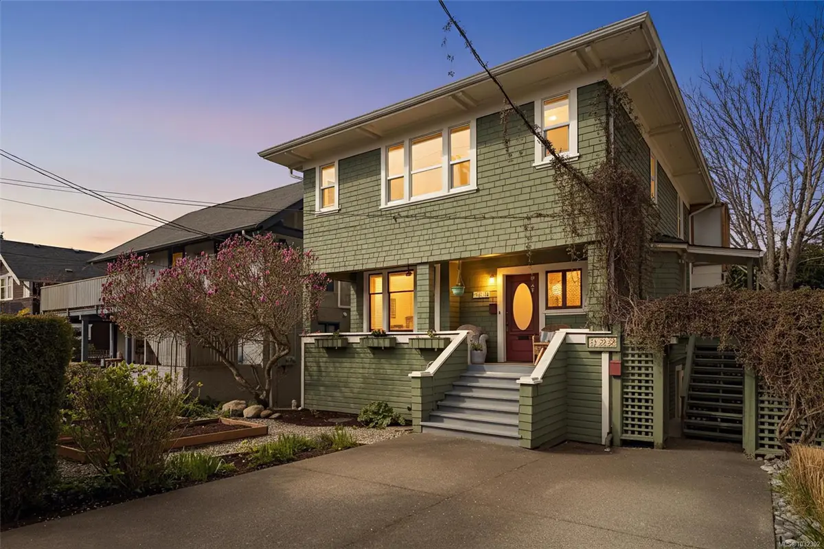 320 Moss St, Victoria BC V8V 4M9
