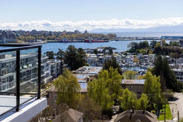 899 Esquimalt Rd # 602, Esquimalt BC V9A 3M5