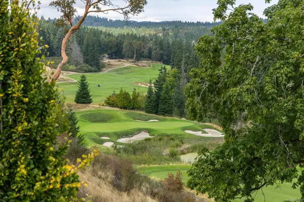 2027 Hedgestone Lane, Langford BC V9B 6V2 - 3 bed, 4 bath in Langford