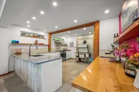 View 10