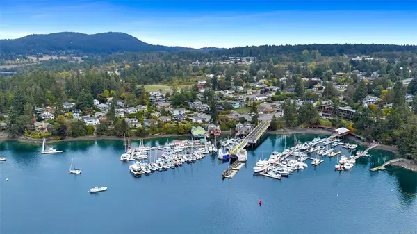 767 Harding Lane, Central Saanich BC V8M 2G2