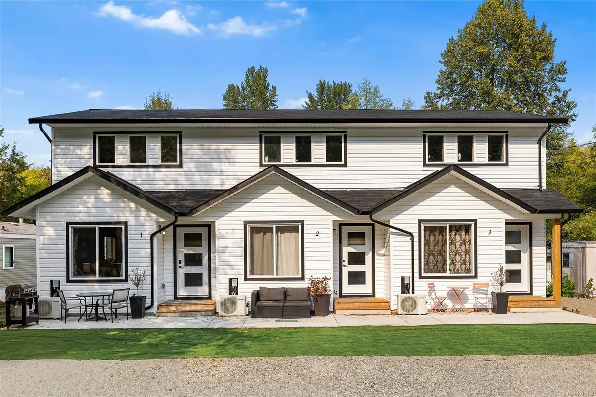 707 Kelsey Way, Sayward BC V0N 1A0